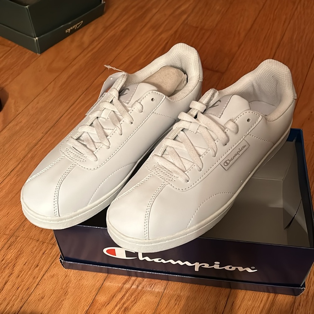 NWT Champion Rally white sneakers